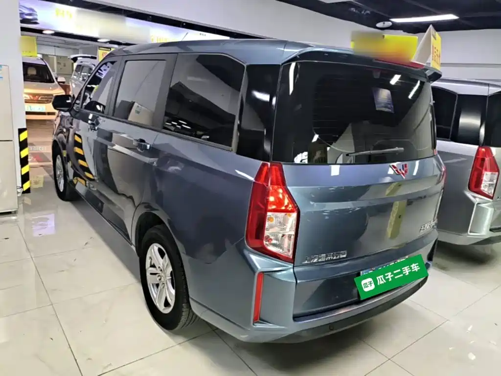 Wuling Motors Wuling Hongguang PLUS 2020 2019 1.5T Manual Luxury 7-seater