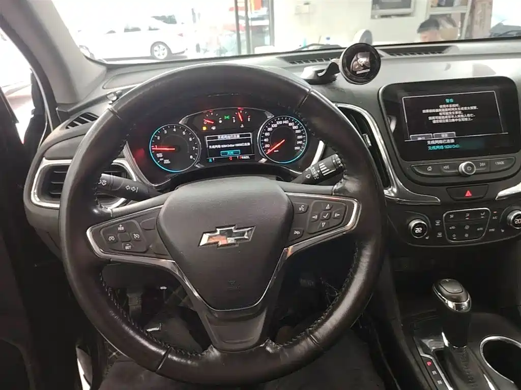 Chevrolet Equinox 2017 535T Automatic Realm Edition фото 11