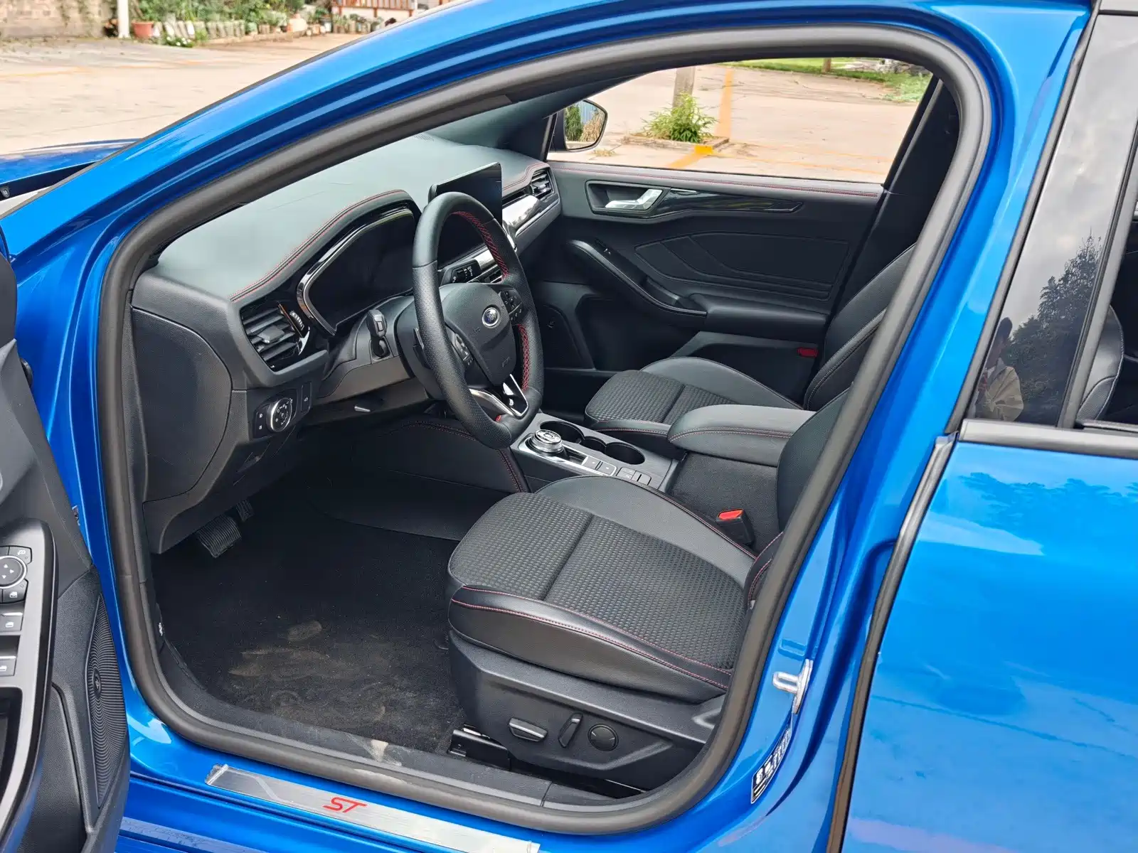 Фото 8 - Ford Focus