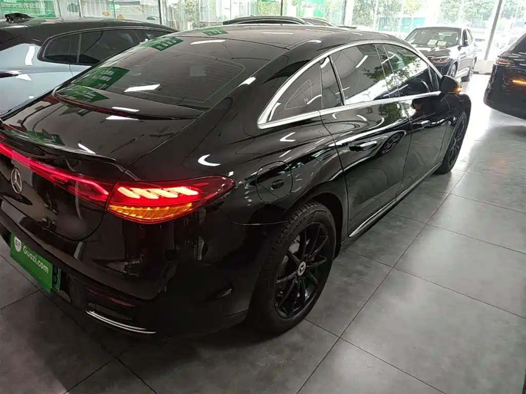 Mercedes-Benz EQE 2022 350 Pioneer Edition фото 5