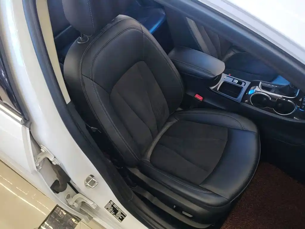 Фото 25 - Buick Verano