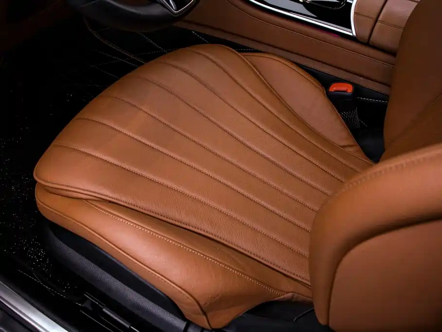 صورة 16 - Mercedes-Benz S-Class