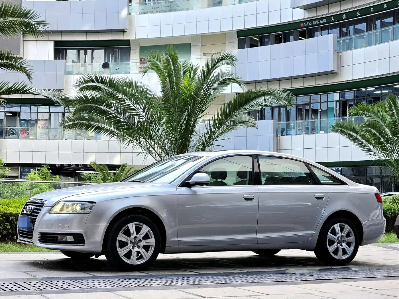 Audi A6L 2011 Model 2.4L Technology