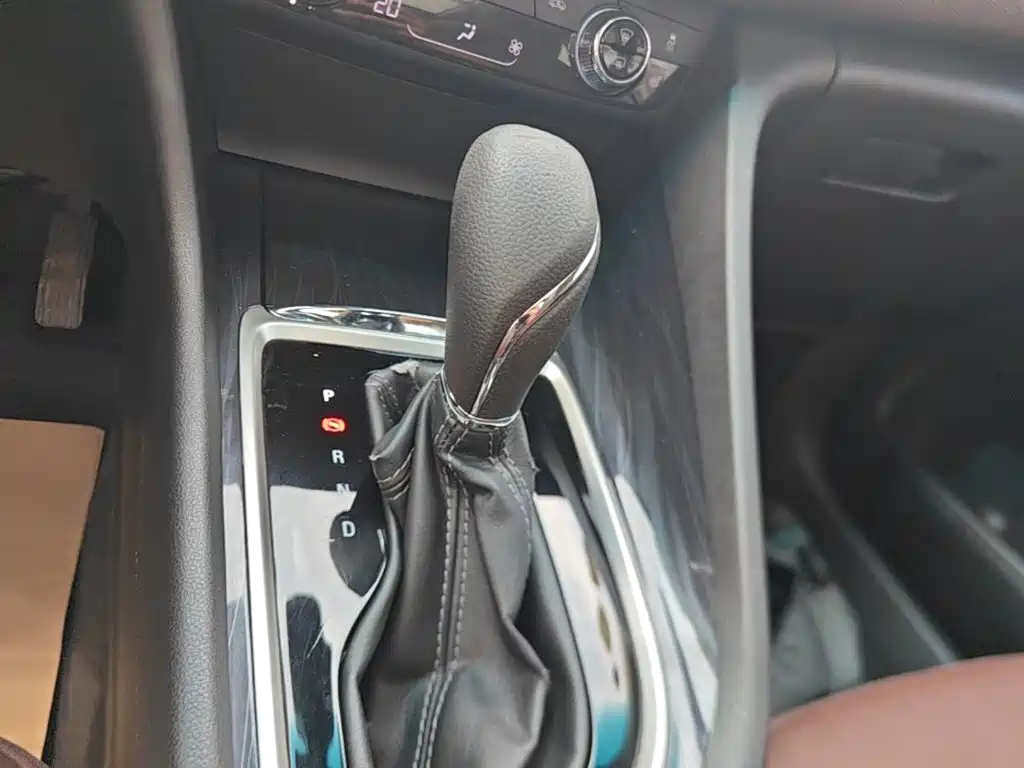Buick GL6 2018 2018 18T 6-Seater Premium