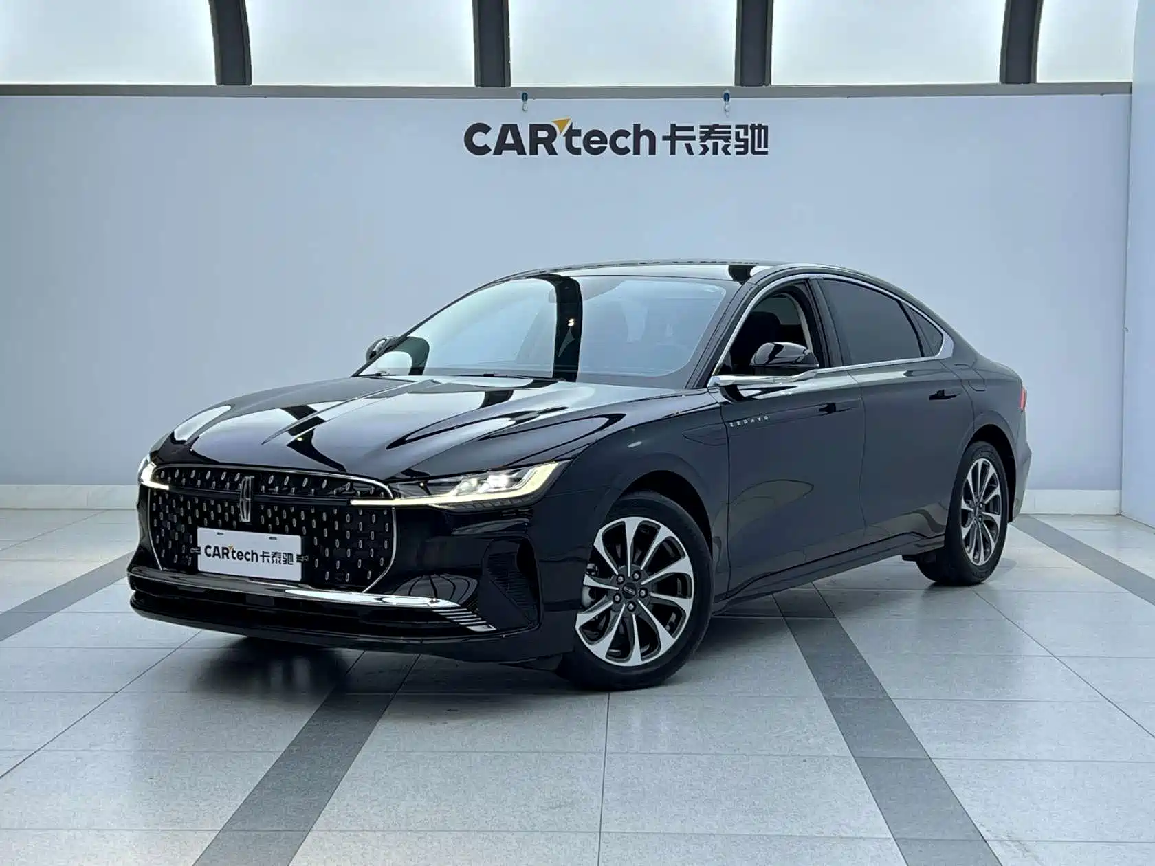 صورة 1 - Lincoln Z