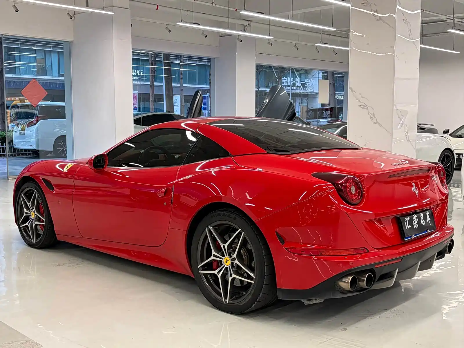 Фото 7 - Ferrari California T