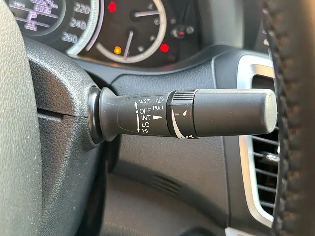 Фото 23 - Honda Accord
