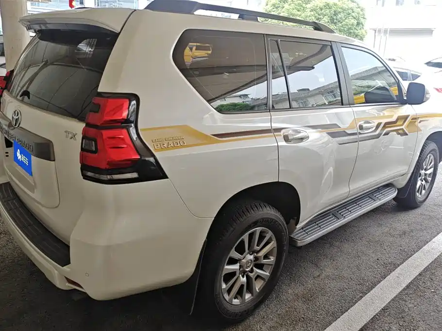 Toyota Prado 2018 3.5L Auto TX-L фото 3