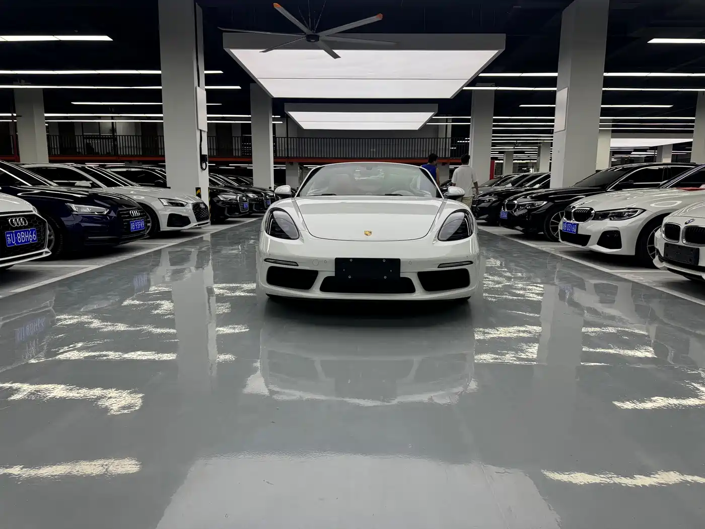Porsche 718 2016 2016 Boxster 2.0T