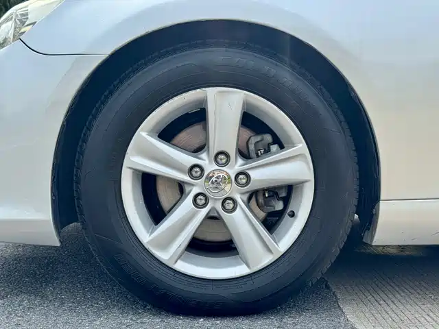 Toyota Reiz 2010 2.5V Elegance Elite Edition — фото 5