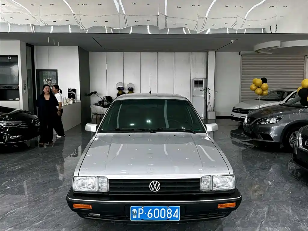 Volkswagen Santana Classic 2007 Model 1.8L Scenic Edition фото 8