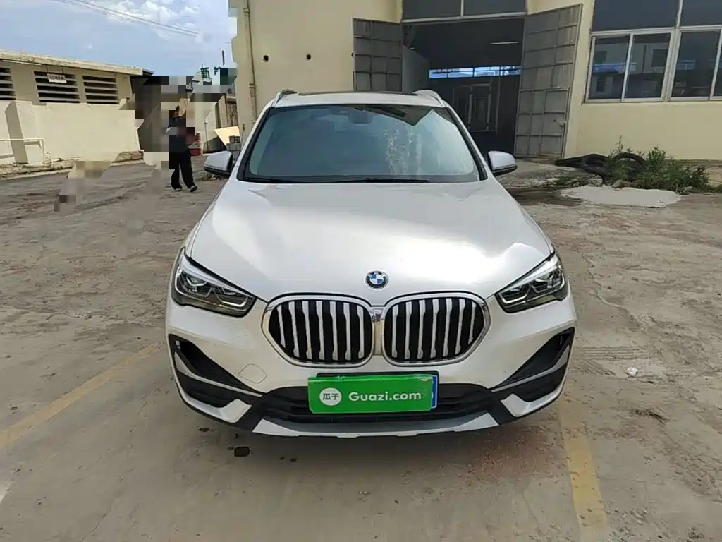 Фото 3 - BMW X1