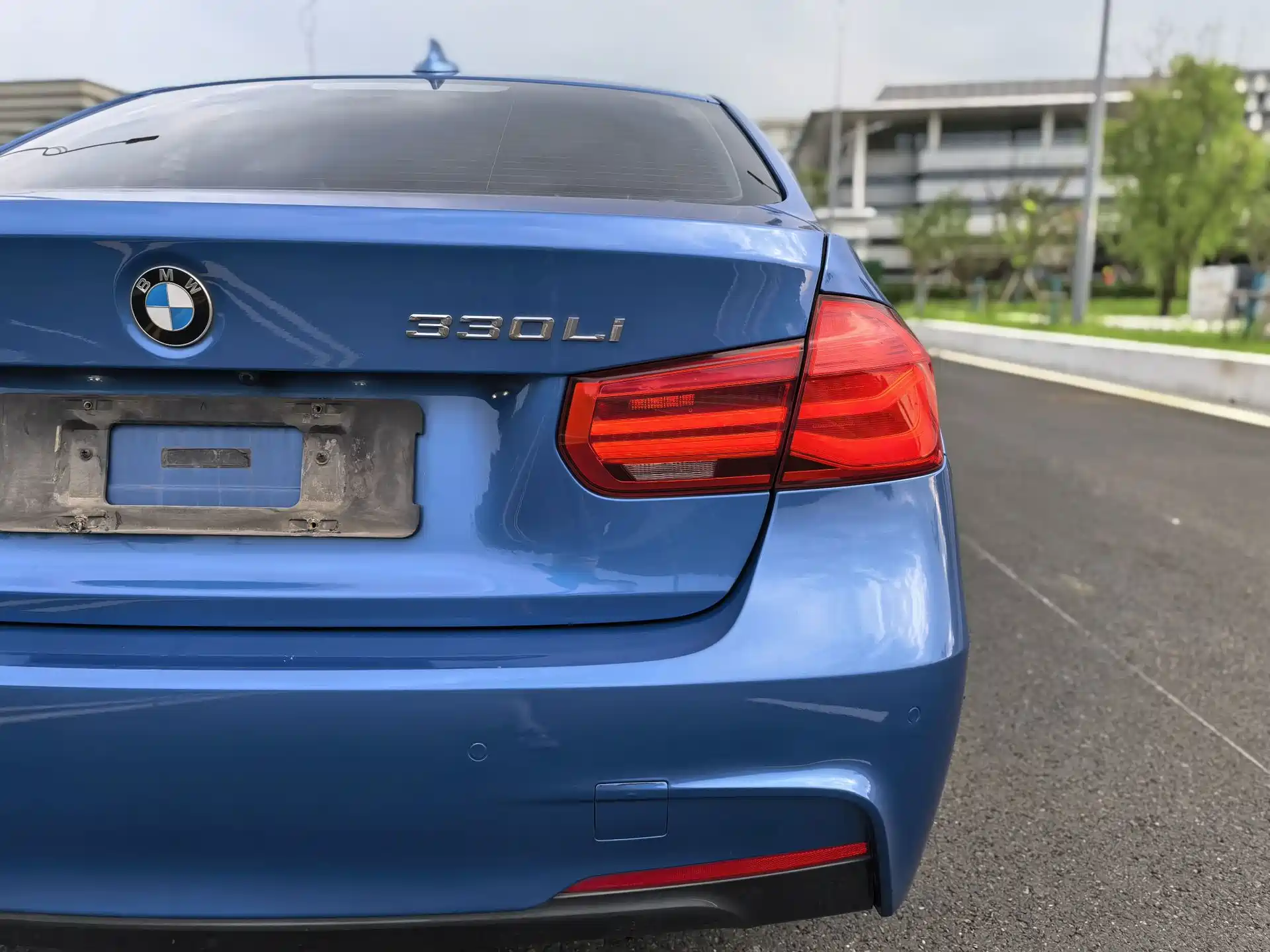 Фото 10 - BMW 3 Series