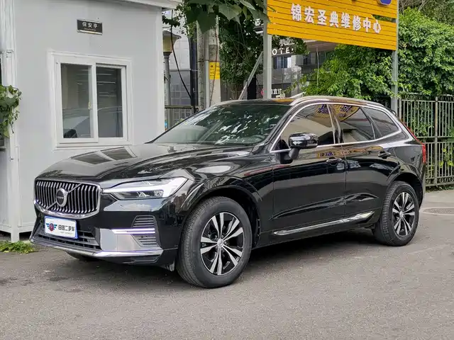 Volvo XC60 2022