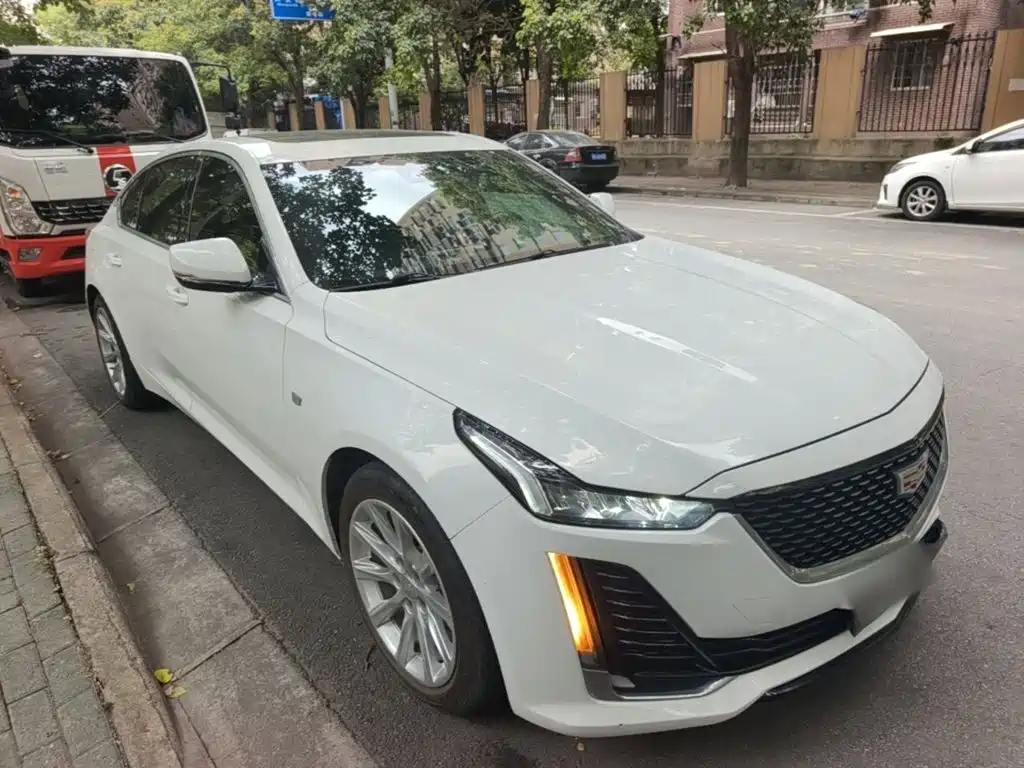 Фото 4 - Cadillac CT5