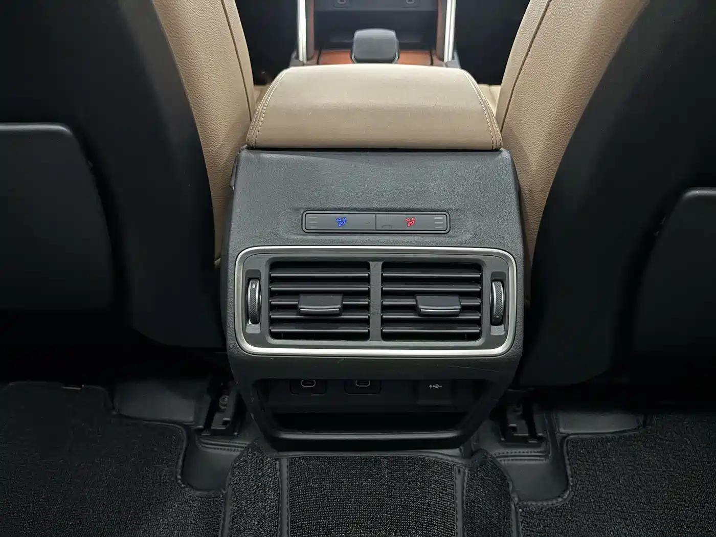 Land Rover Discovery Sport 2024 Performance Technology Edition фото 20