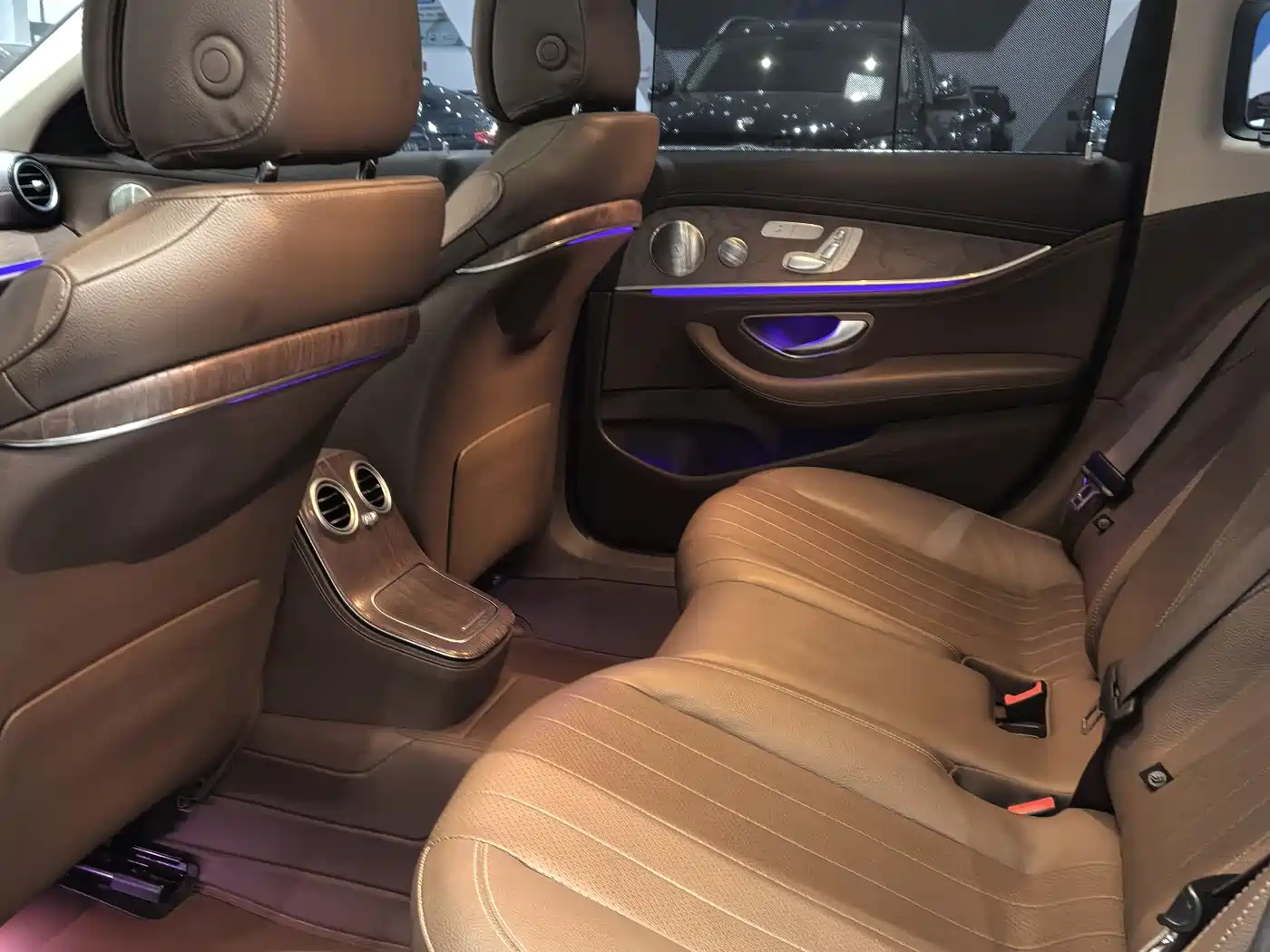 Mercedes-Benz E-Class 2022 Facelift E 300 L Luxury Style фото 14