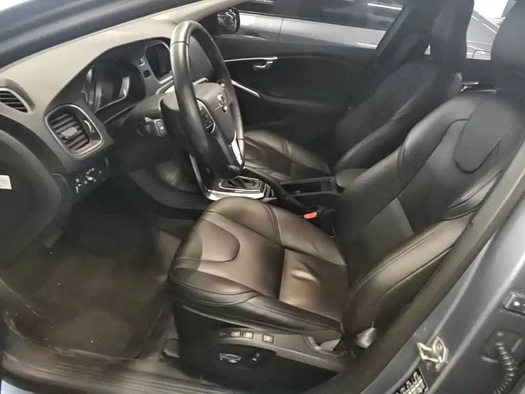 Volvo V40 2018 2018 T3 Inscription Edition