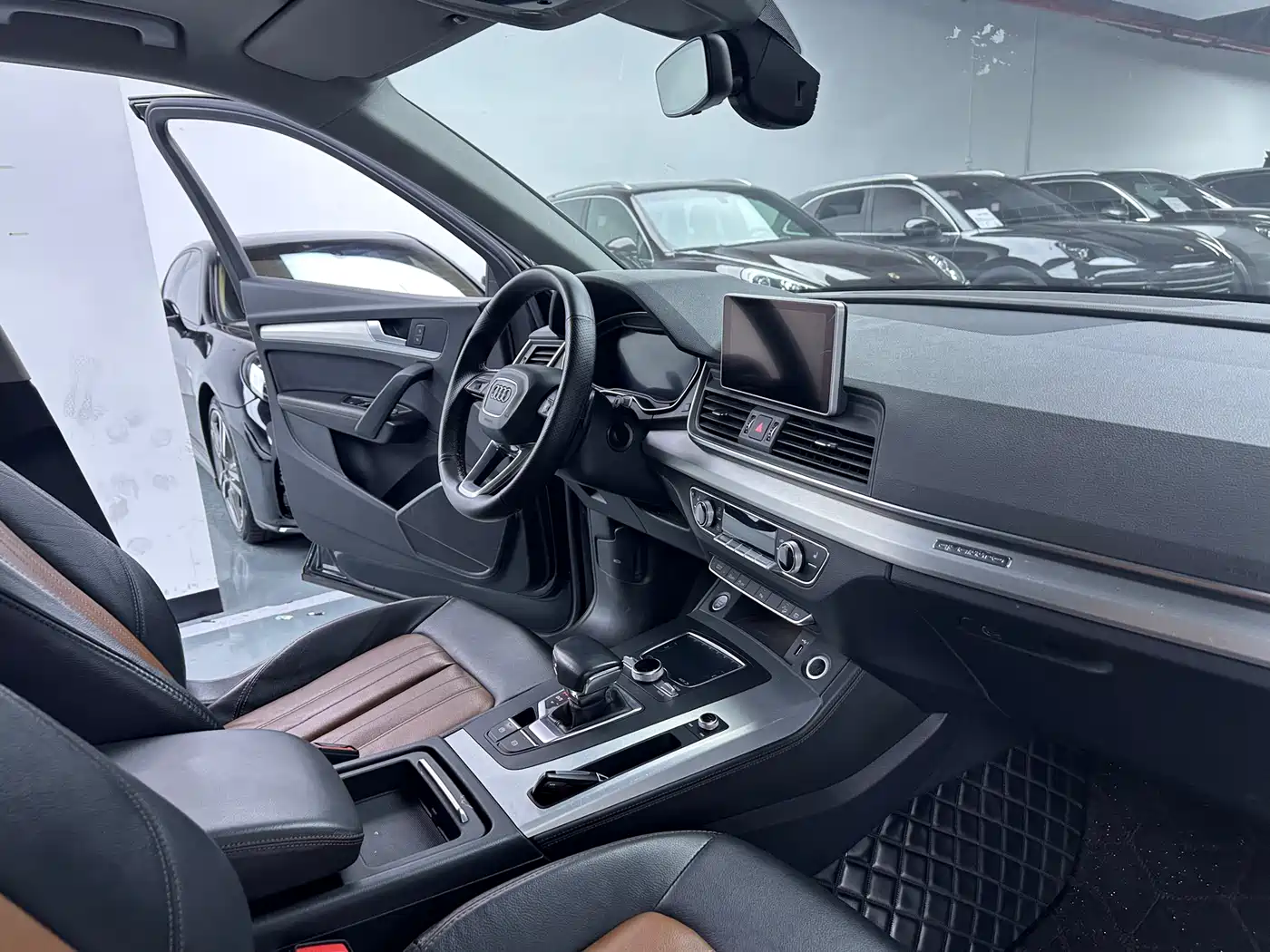Audi Q5L 2020 40 TFSI Prestige Fashion фото 16