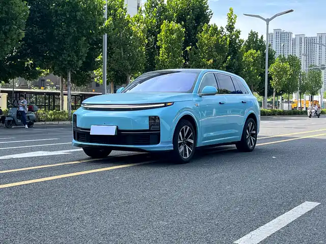 Li Auto L7 2024