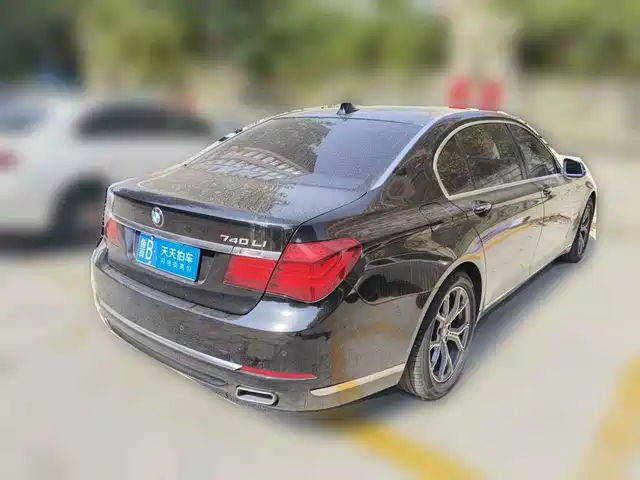 BMW 7 Series 2013 Model 730Li Leading — фото 5