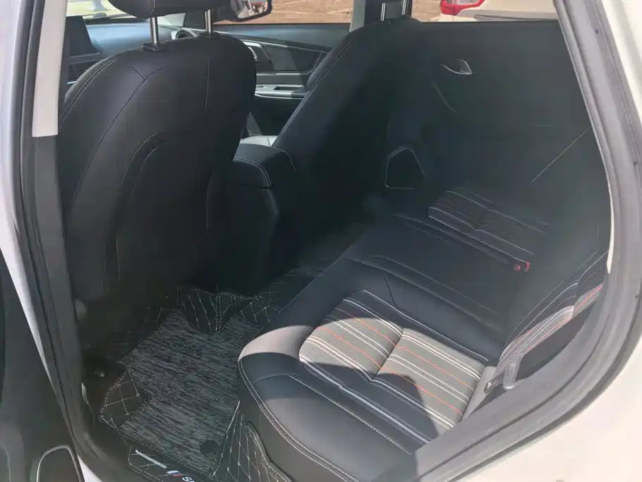 Besturn X40 2018 2018 Internet Celebrity Edition 1.6L Automatic Luxury