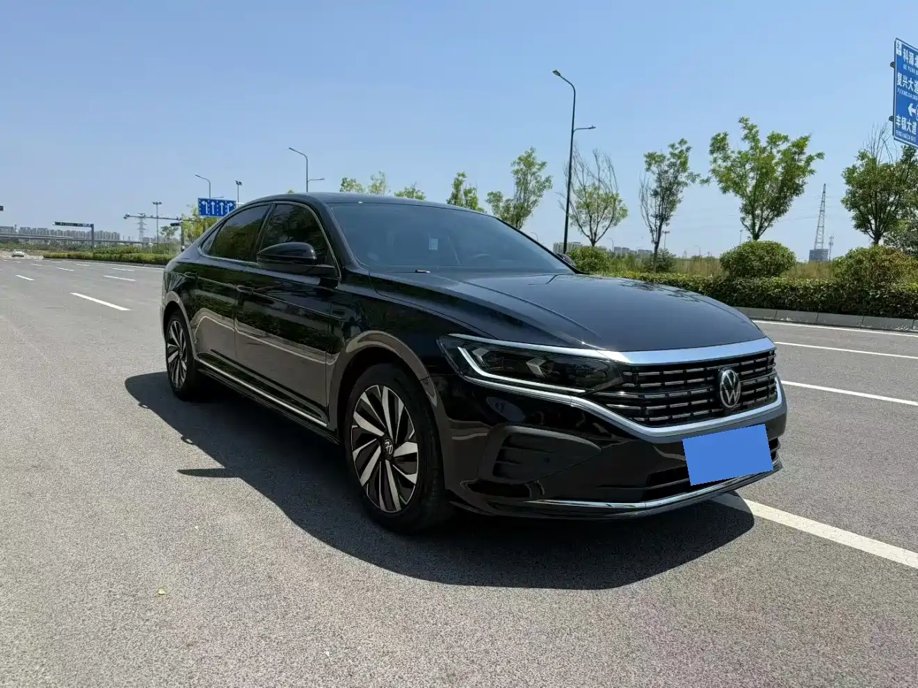 Volkswagen Passat 2026 2025 Outstanding 380TSI Dragon Soaring Edition
