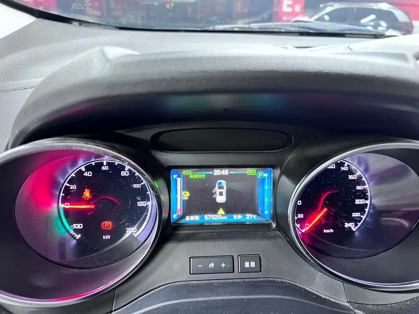 BYD Yuan New Energy 2019 EV360 Smart Connect Premium Edition фото 7
