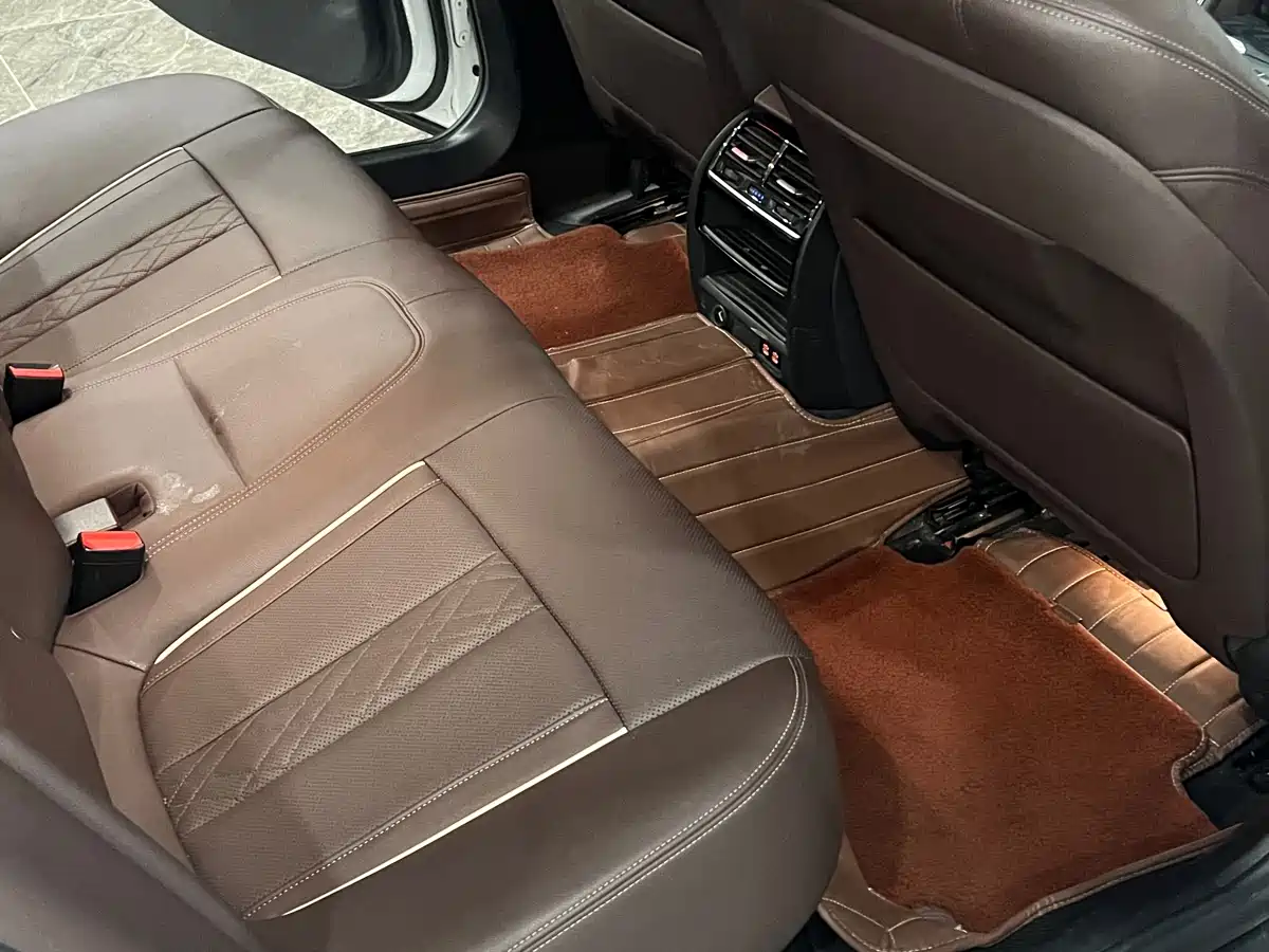 BMW 5 Series 2021 530Li Leading M Sport Package фото 10