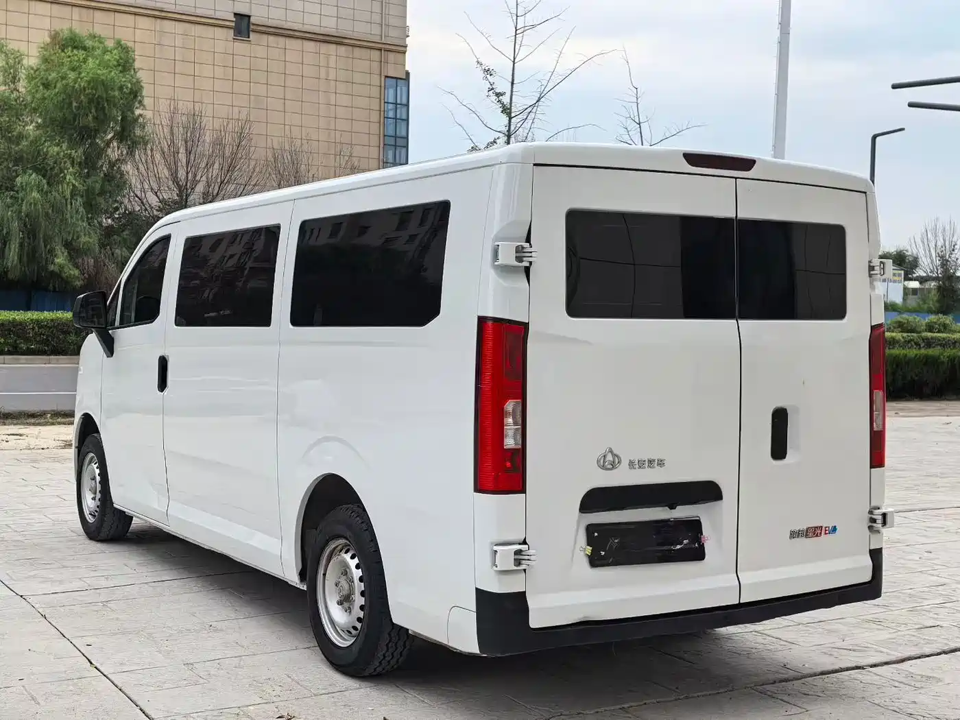 Changan Kuayue Kua Yue Xing Guang EV 2026 2025 Model 7-Seater Passenger Van 305km Luxury Edition