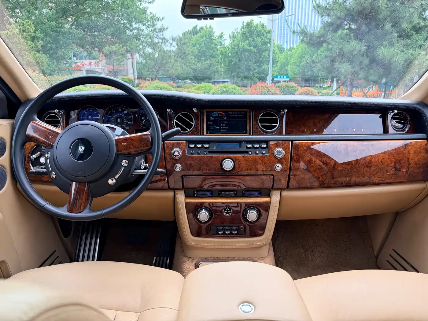Rolls-Royce Phantom 2007 2004 Model 6.7L Standard Version