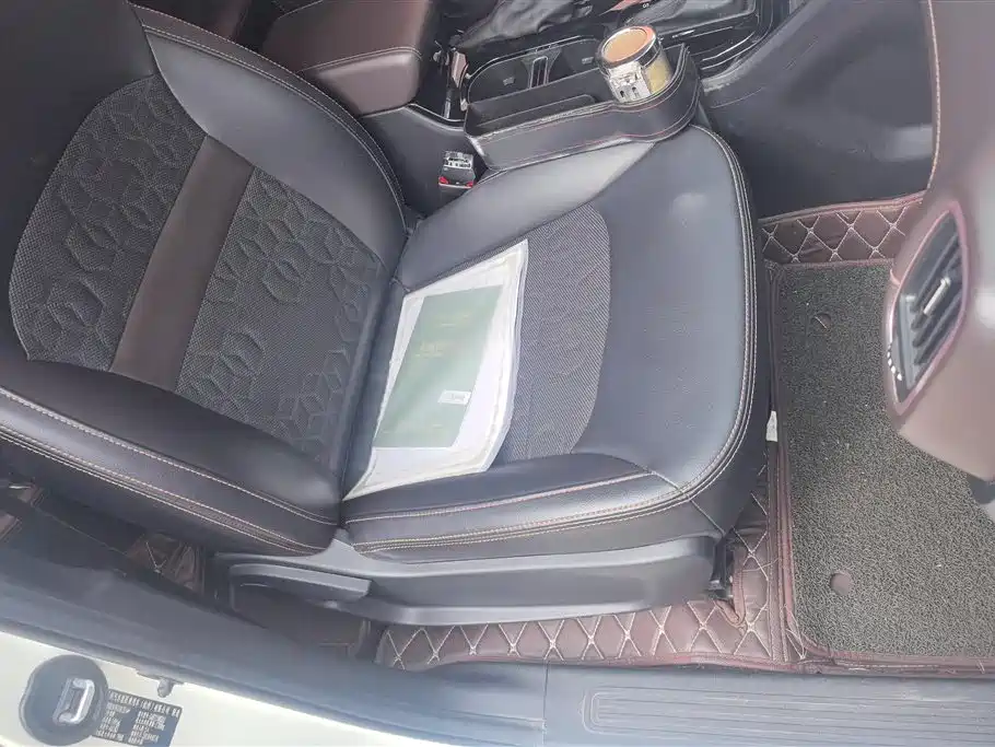 GAC Trumpchi Trumpchi GS3 2017 150N Automatic Elite фото 8