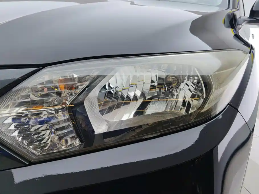 Honda Vezel 2015 2015 1.8L CVT FWD Elite