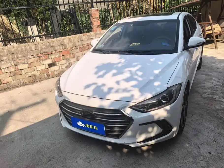 Hyundai Elantra 2018 1.4T DCT Dynamic·Vitality Model фото 2
