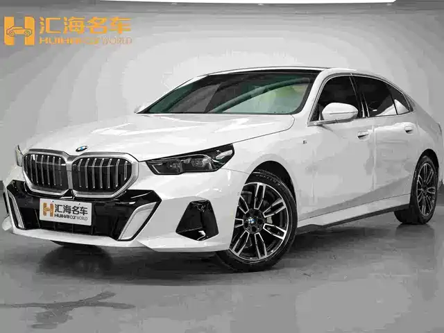 BMW 5 Series 2024