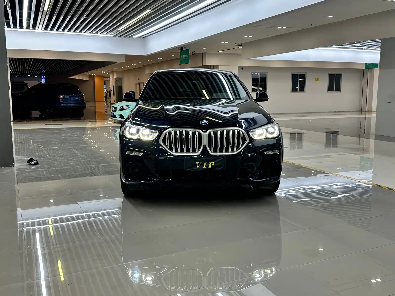 Фото 2 - BMW X6