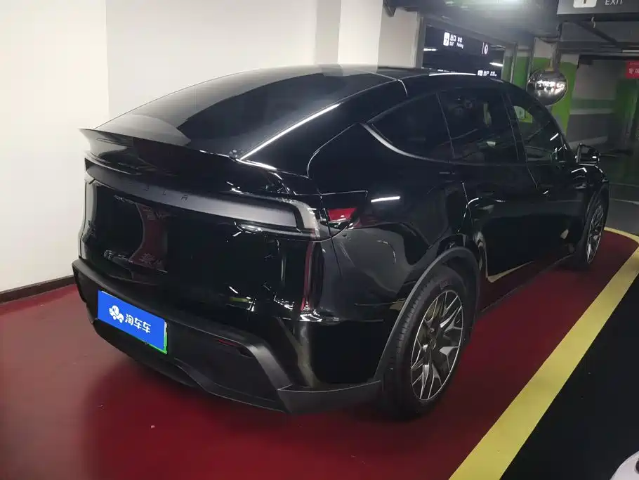 Tesla Model Y L 2026 2025 Facelift Long Range AWD