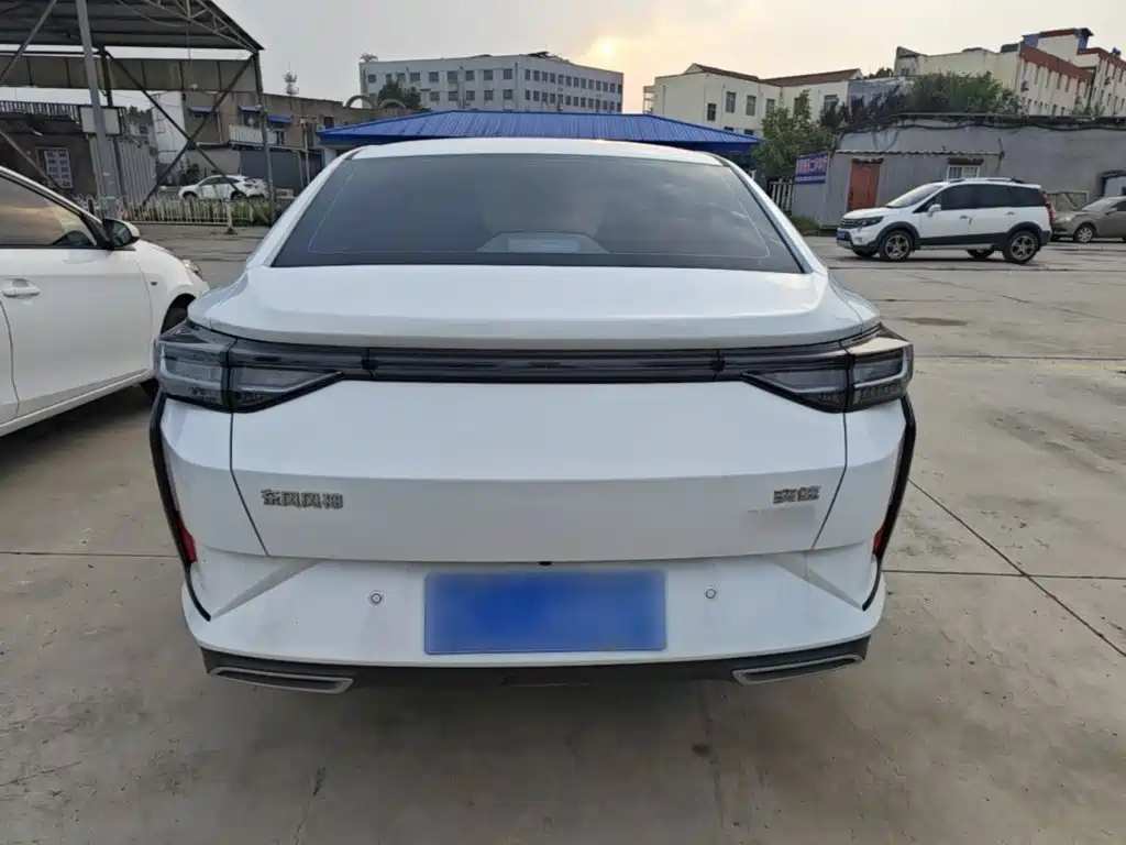 Dongfeng Aeolus Yixuan 2025 2025 1.5L Auto Luxury