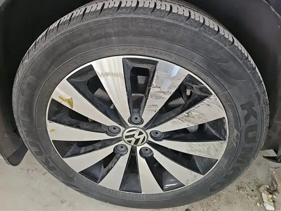 Volkswagen Sagitar 2017 1.6L Automatic Comfort фото 6