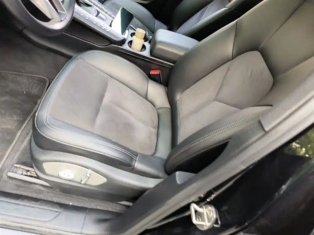 Porsche Macan 2020 Macan 2.0T фото 22