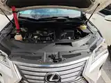 Фото 20 - Lexus RX