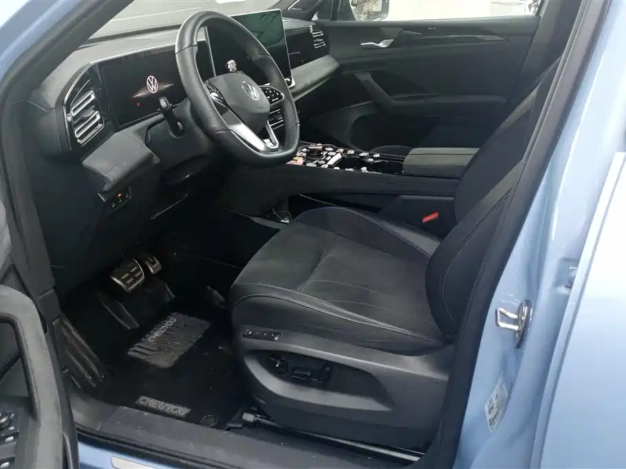 Volkswagen Tiguan L 2024 PRO 380TSI 4WD R-Line Premium Edition фото 9