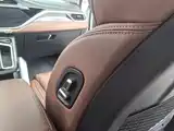 Фото 15 - Geely Atlas