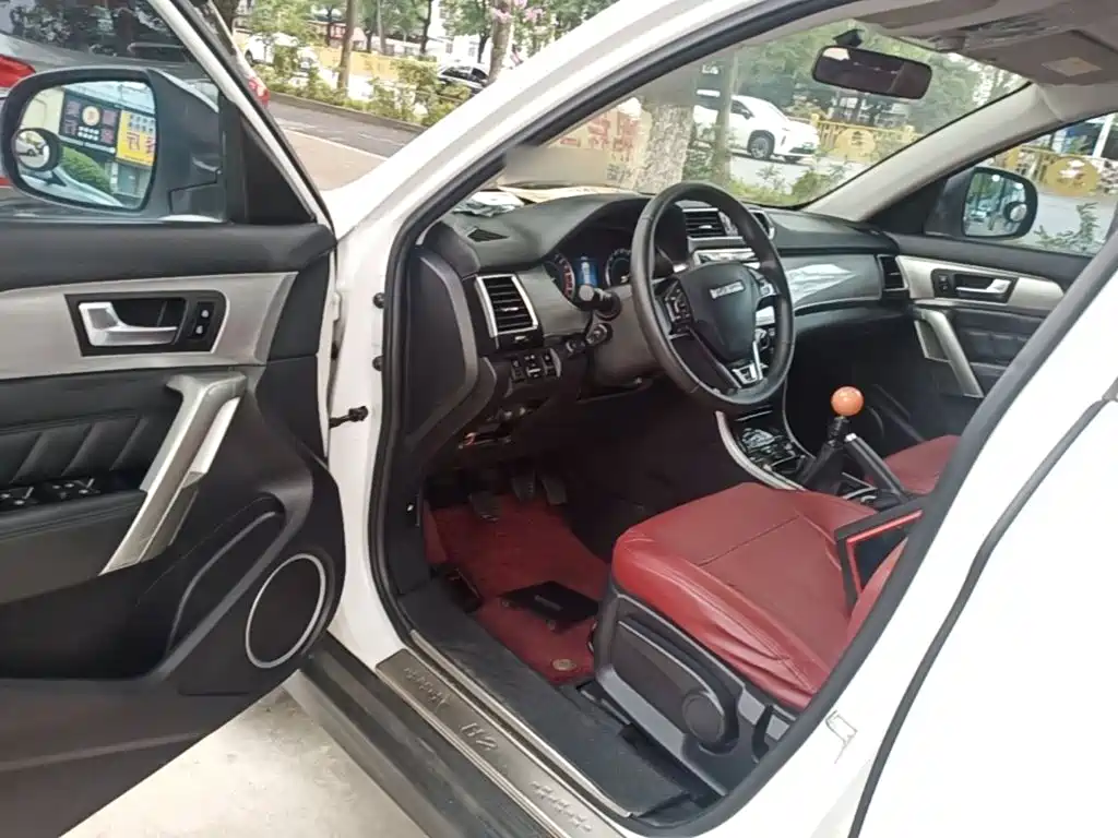 Фото 16 - Haval H2