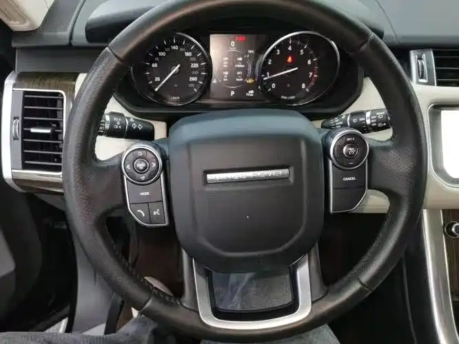 Land Rover Range Rover Sport 2015 3.0 SC V6 HSE фото 5