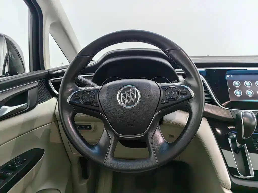 Фото 11 - Buick GL8