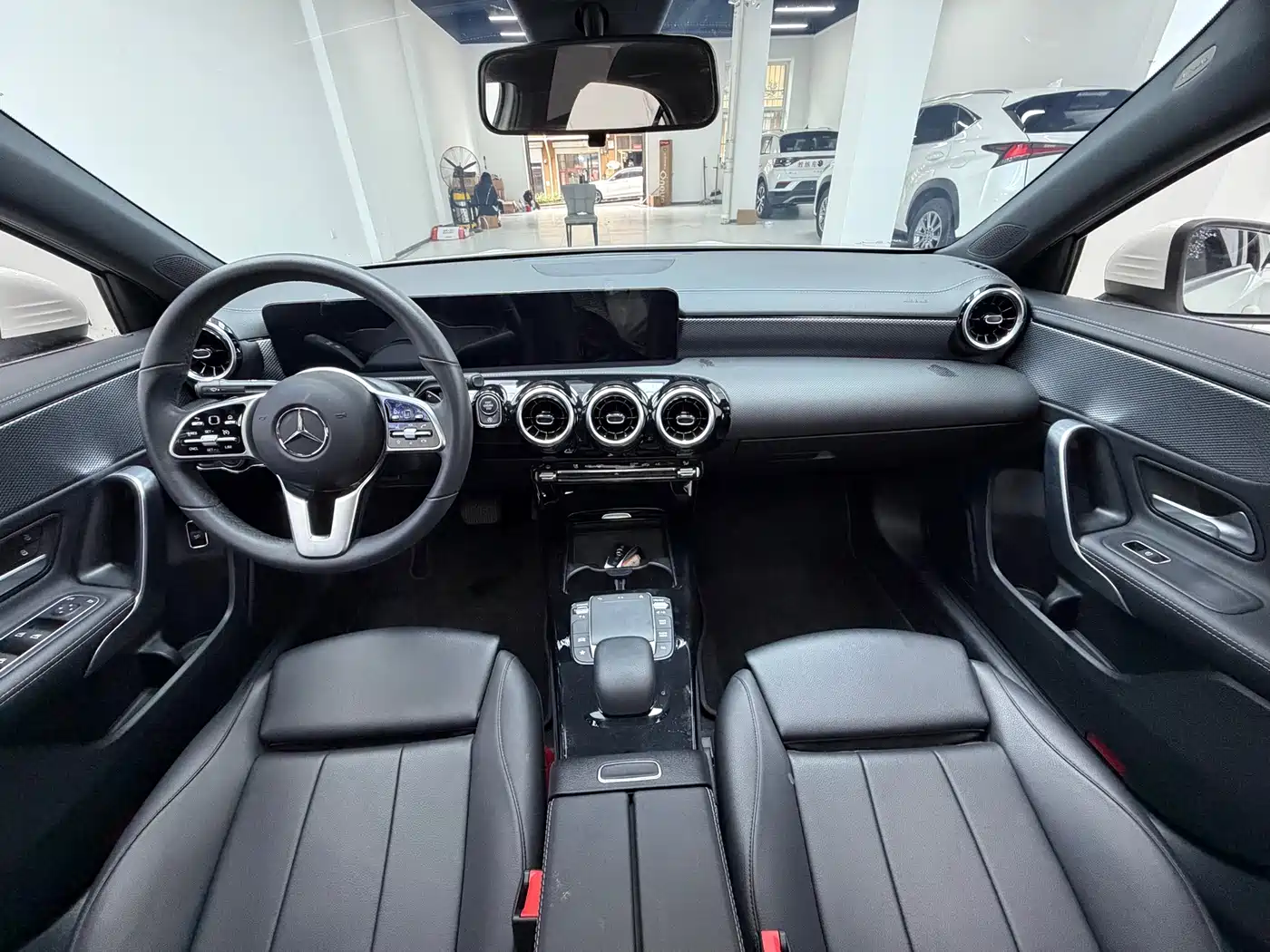 Фото 16 - Mercedes-Benz A-Class