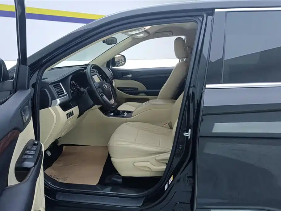 Toyota Highlander 2018 2.0T 4WD Elite 7-seater (China V) фото 9