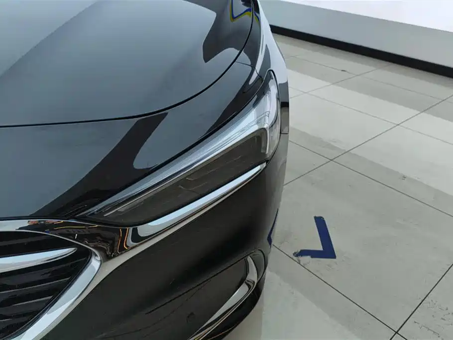 Buick LaCrosse 2022 552T Luxury фото 5