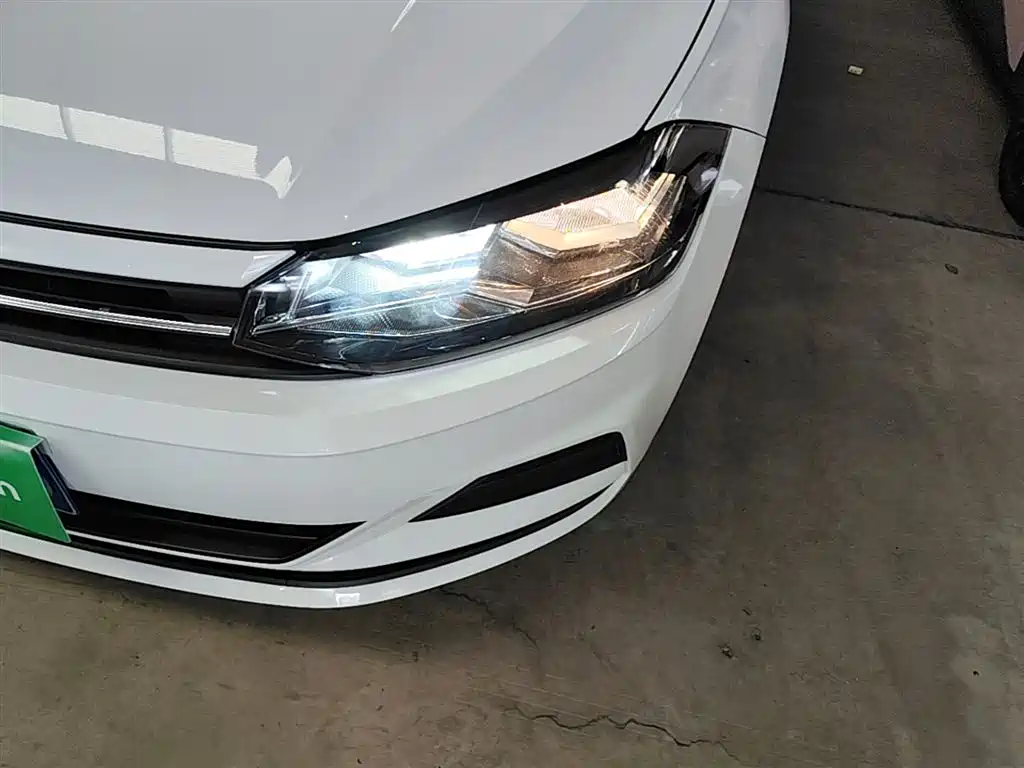 Volkswagen Polo 2023 Facelift Plus 1.5L Auto Joyful Living Edition фото 24
